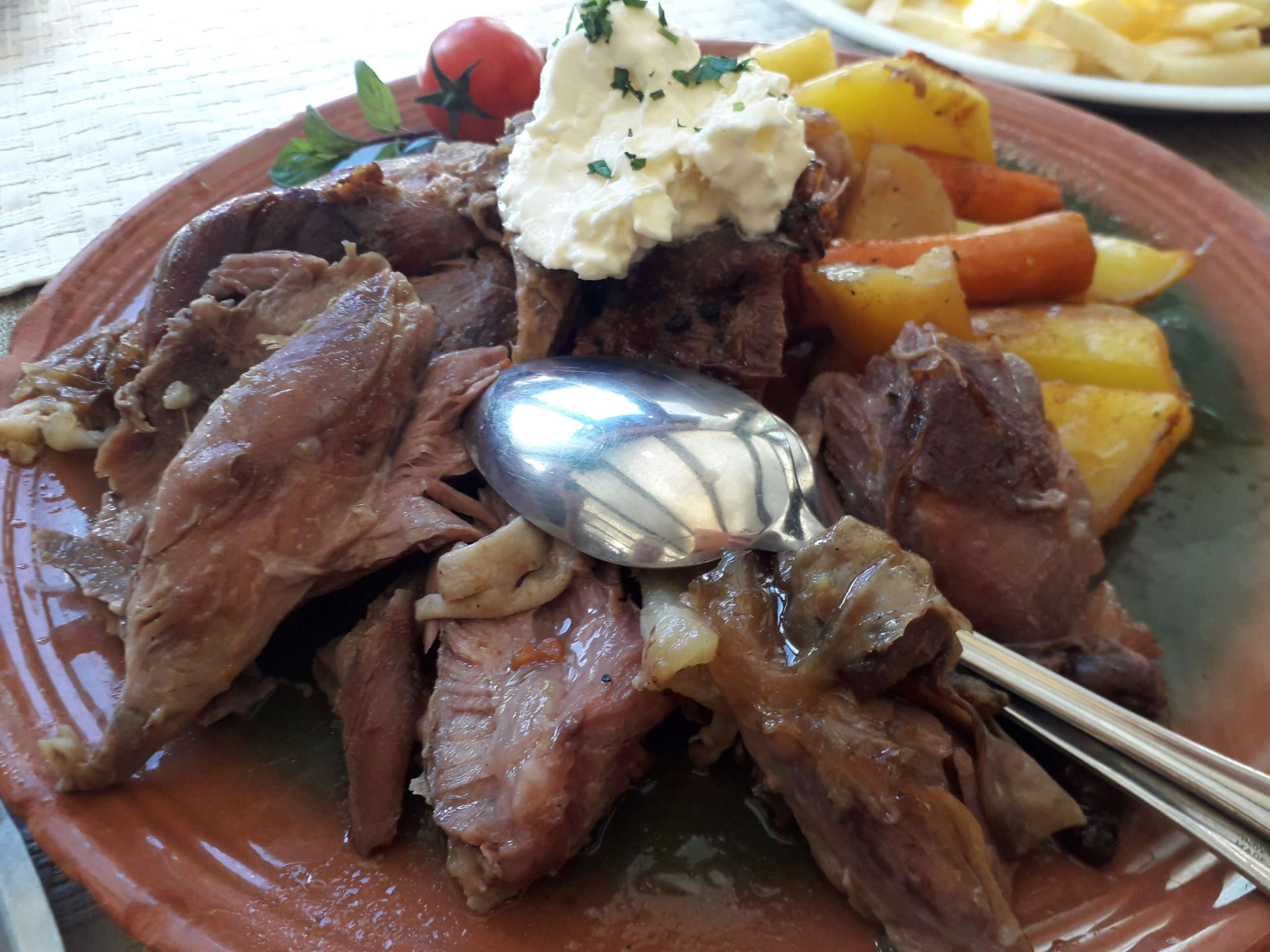 тушеный_ягненок_сербия