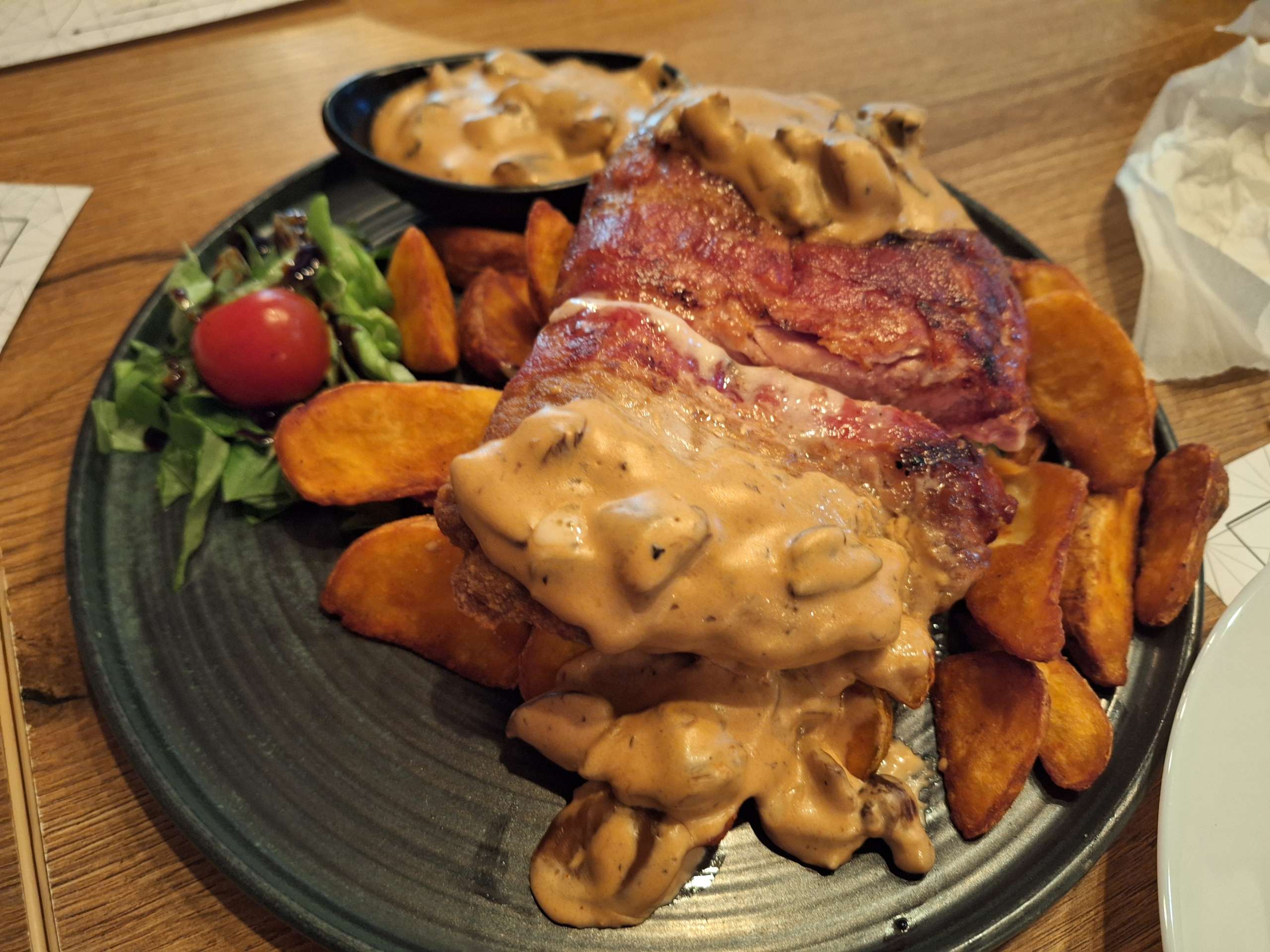 негушки_стейк_сербская_кухня